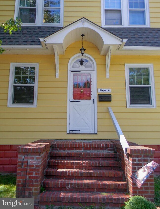 15 William Penn Ave, Pennsville Township, NJ 08070 House Rental in