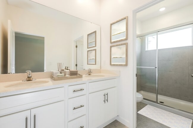 Building Photo - 1464 Tristar Dr