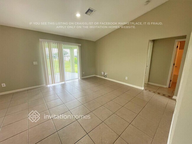 Foto del edificio - 813 SW 10th Pl