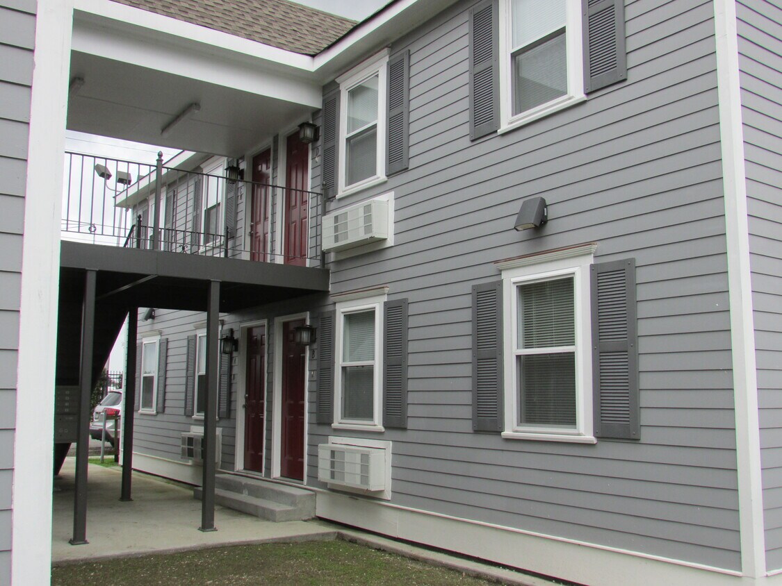 Foto principal - 3040 Fortin St