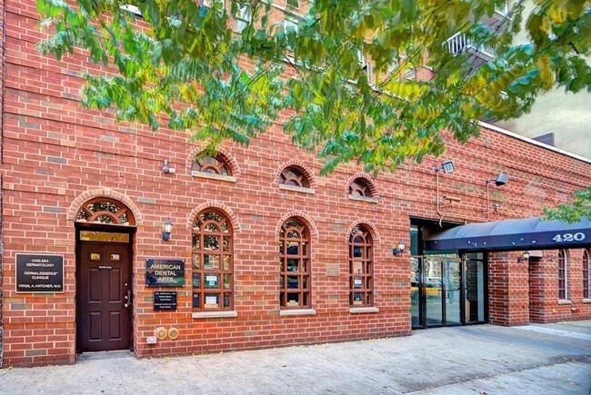 1st Floor Office/Medical Condo 1610 SF - 420 W 23rd St