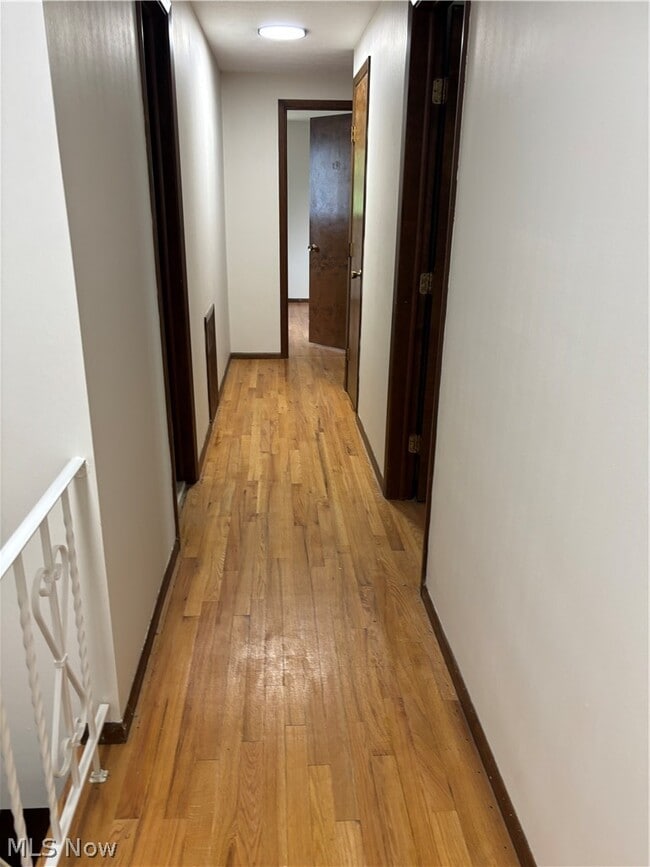 Building Photo - 4585 Wilburn Dr