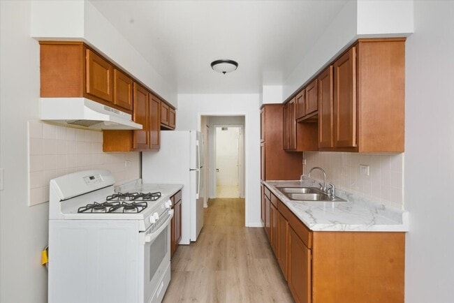 Building Photo - 700 McKinley Ave