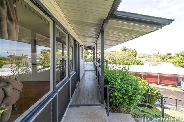 Building Photo - 99-1061-1061 Manako Pl