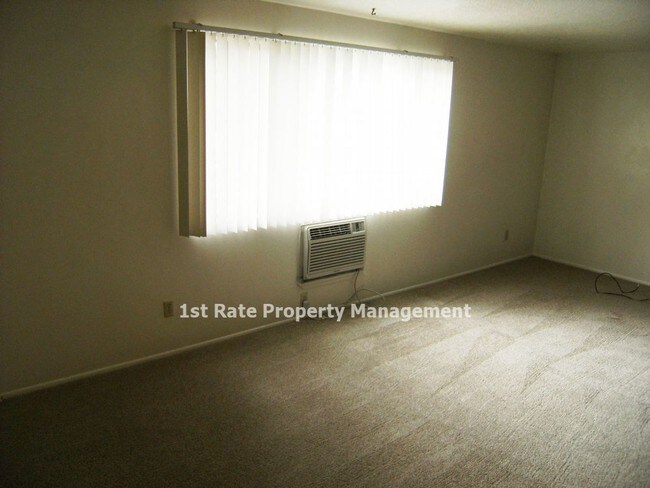 Foto del edificio - 5575 W Franklin St