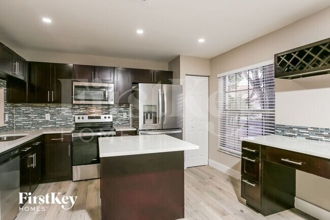 Foto del edificio - 10837 NW 46th Dr