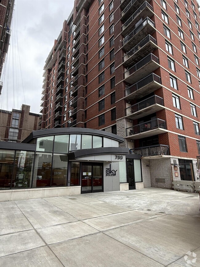 Building Photo - 759 2nd St