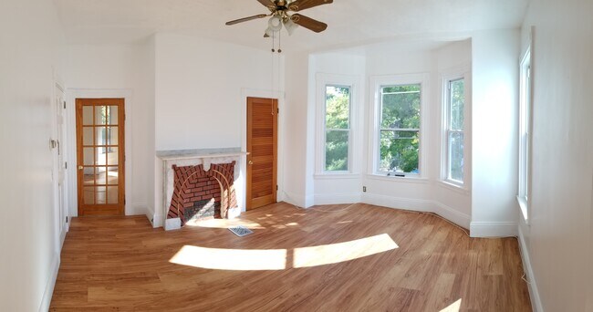 Building Photo - 47 Boylston St