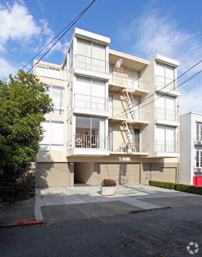 Building Photo - 470 Collingwood St