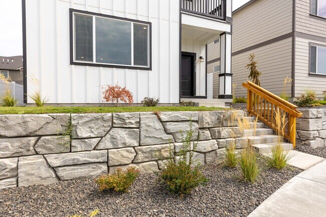 Foto del edificio - 24509 E Feather Ct