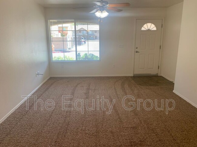 Foto del edificio - 4349 W Walnut Ave