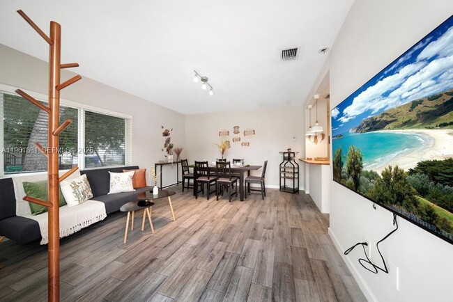 Foto del edificio - 970 SW 9th St