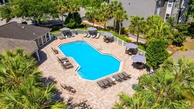 Building Photo - The Enclave at Huntington Woods