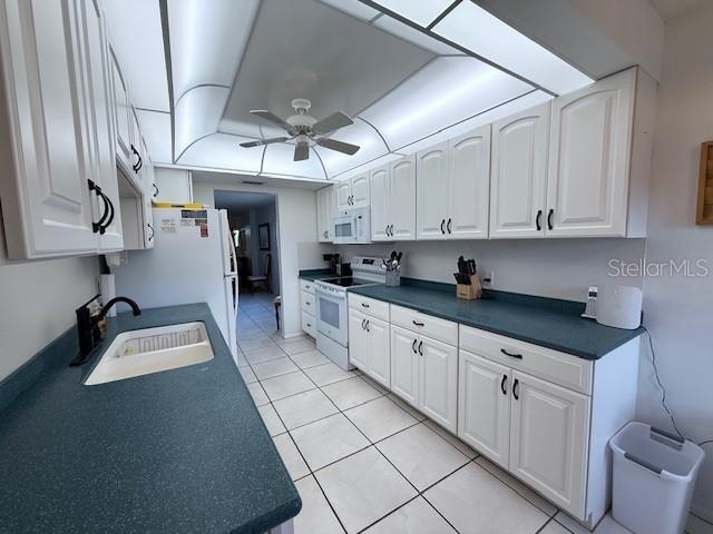 Foto del edificio - 19 Whispering Sands Dr