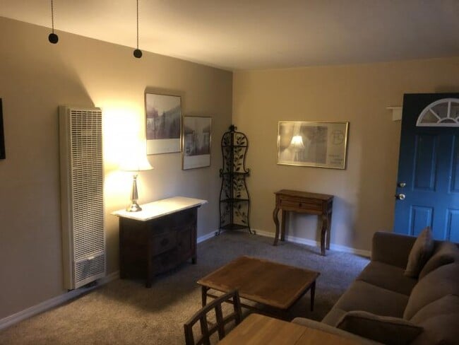 Building Photo - 1 bedroom in South Lake Tahoe CA 96150