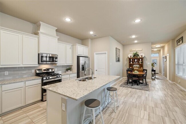 Foto del edificio - 2526 Bordelon Ln