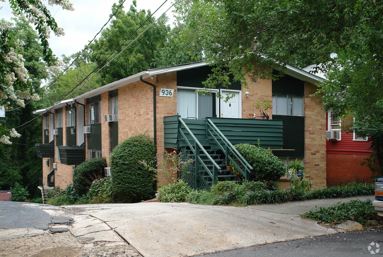 Foto principal - 936 NE Greenwood Ave