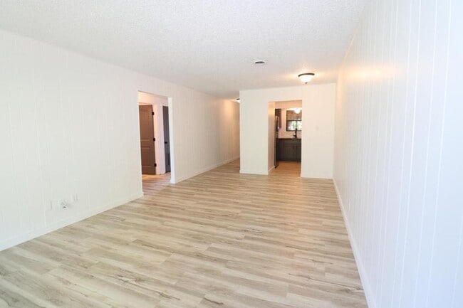 Foto del edificio - 116 Fairway Ave