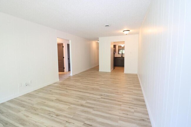 Foto del edificio - 122 Fairway Ave