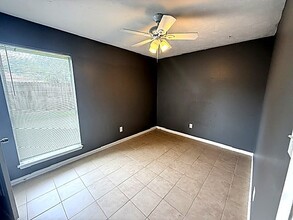 Building Photo - 3118 Trembling Creek Cir