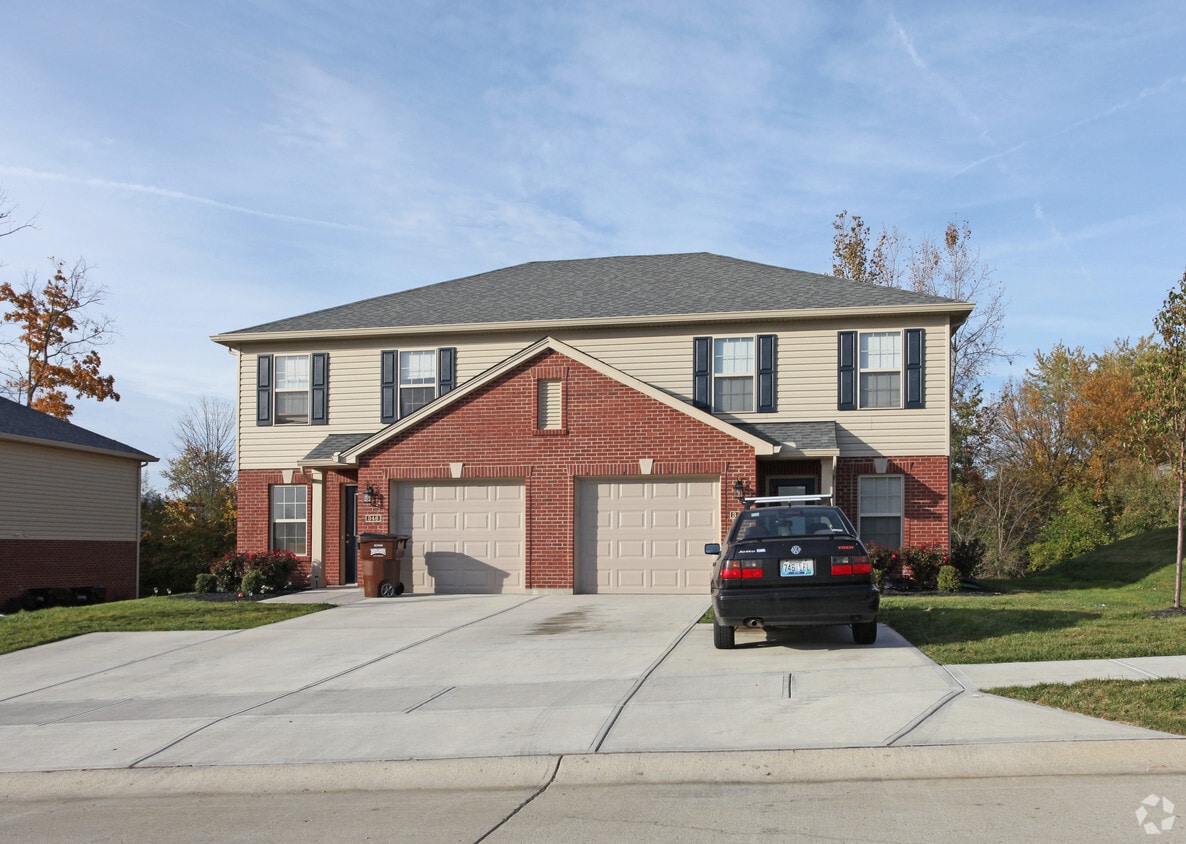 Building Photo - Howell Management Florence Townhomes
