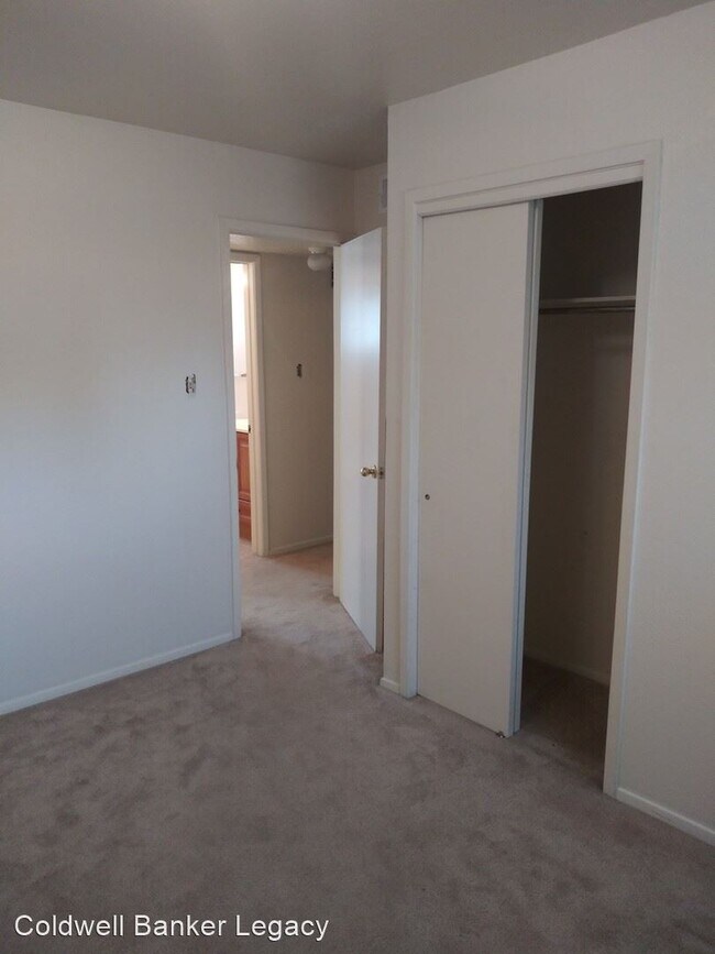 Foto del edificio - 3 br, 1.5 bath House - 5409 Candelaria Rd NE