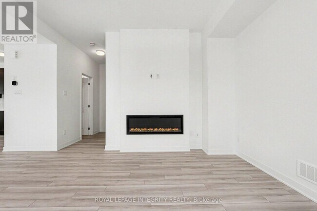 Photo du bâtiment - 800 Demulcent Ln