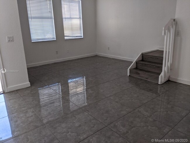Building Photo - 3926 SW 157th Ave 223 Miramar Fl 33027