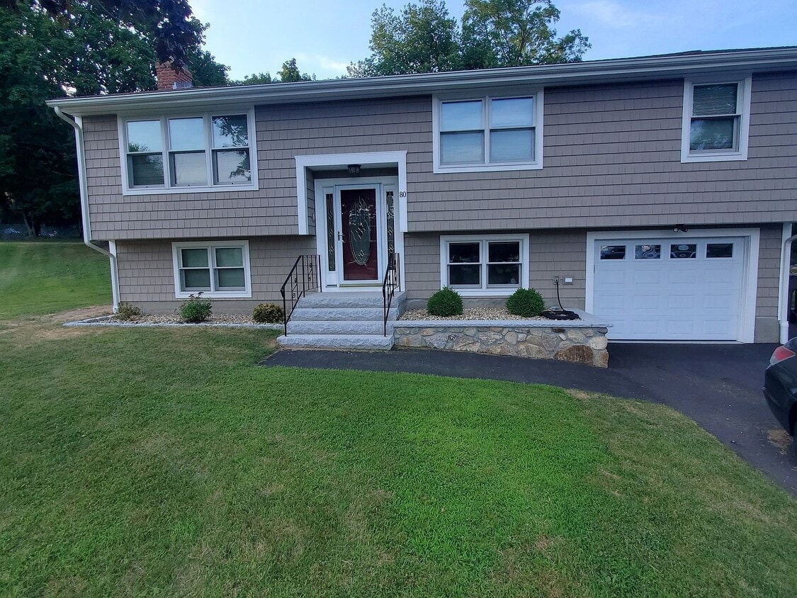 Photo - 80 Apple D’Or Rd (Framingham, MA)
