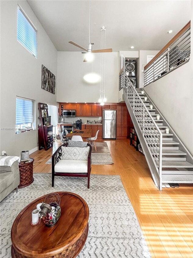 Primary Photo - 7744 Collins Ave