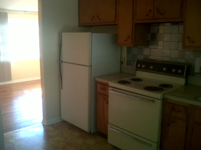 Foto del edificio - 1006 Sunnycrest Rd