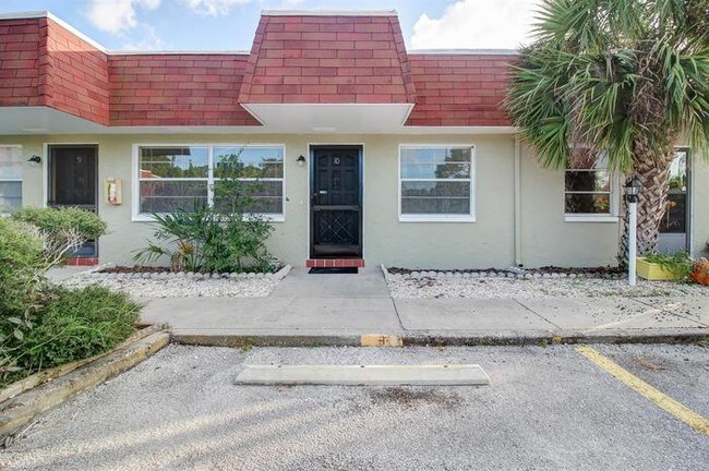 Foto del edificio - 1719 Gulf Rd