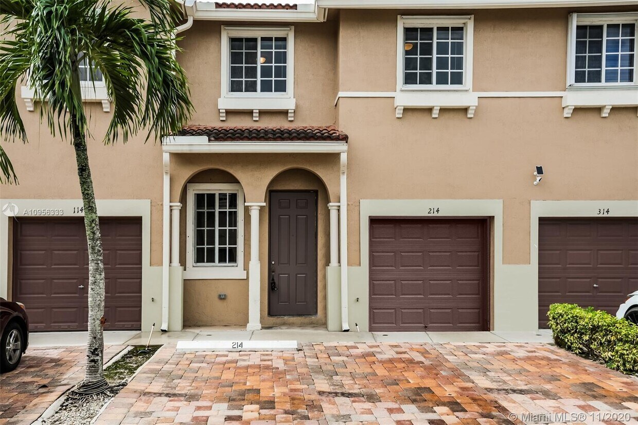 Primary Photo - 21427 NW 13th Ct