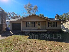 Building Photo - 216 Windhill Dr