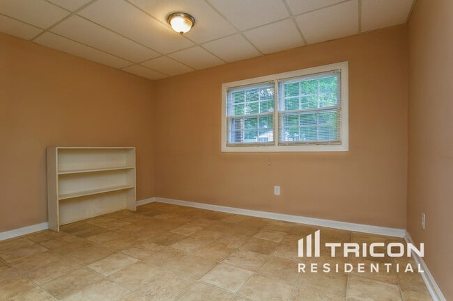Building Photo - 761 San Miguel Dr