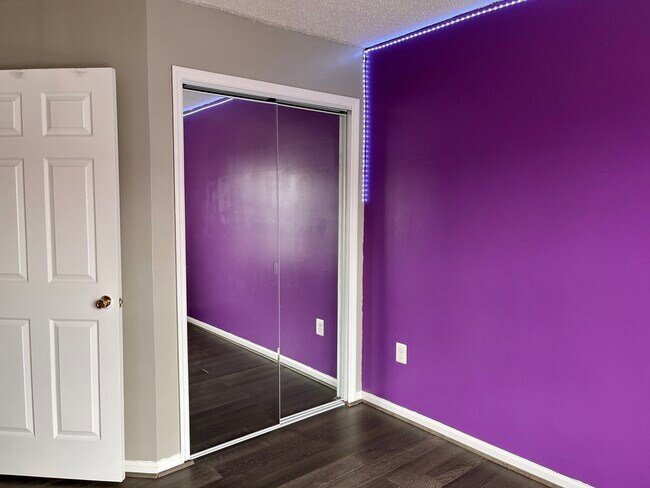 Foto del edificio - 241 Prestwick Way