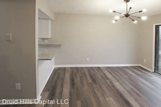 Foto del edificio - 2027 Oak Park Ln