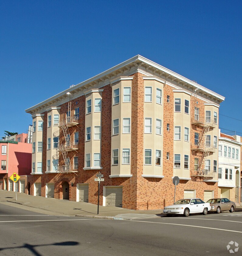 Foto del edificio - 7100 Geary Blvd
