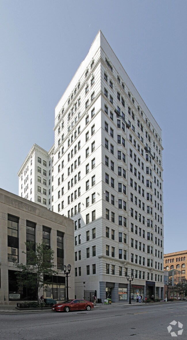 Majestic Loft Apartments Apartments Milwaukee, WI