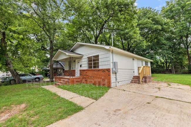 Foto del edificio - 3353 Jefferson Ave SW