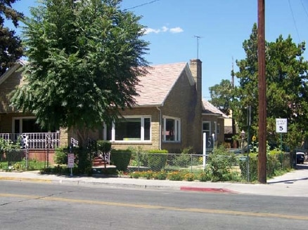 Primary Photo - 429 W 1st St