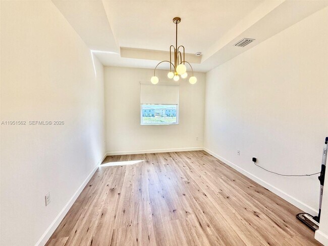 Foto del edificio - 2767 SE 25th Ave