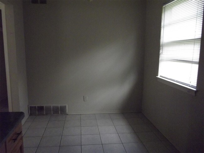 Foto del edificio - 4288 Knight Arnold Rd
