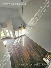 Building Photo - 3709 W Vicksburg St