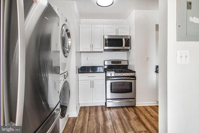 Foto del edificio - 2502 Markham Ln