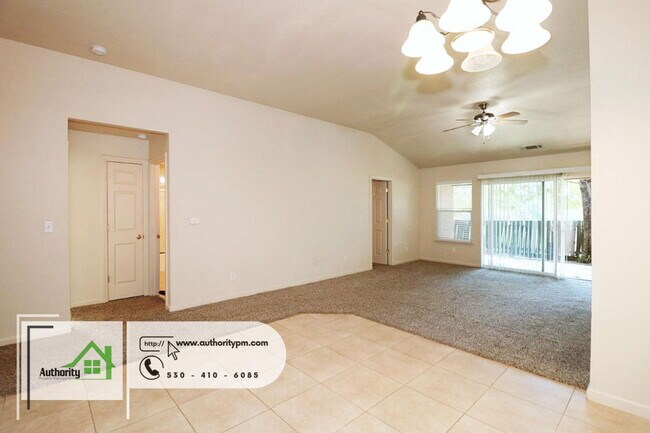 Foto del edificio - 3700 Silvario Ct