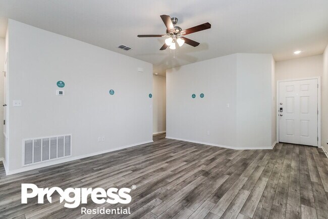 Building Photo - 229 Cobb Br Dr