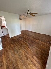 Building Photo - 2647 Poplar Ave