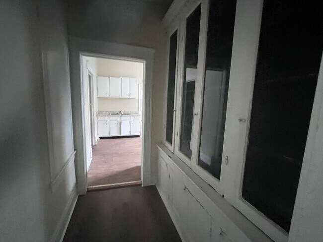 Foto del edificio - 4 Bedrooms!!