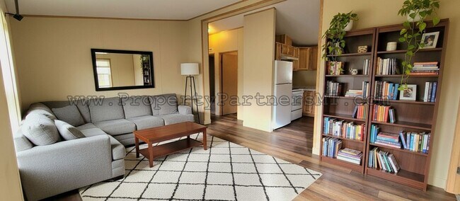 Foto del edificio - *** BRAND NEW REMODEL *** 3 Bed 2 Bath remodel Modular house